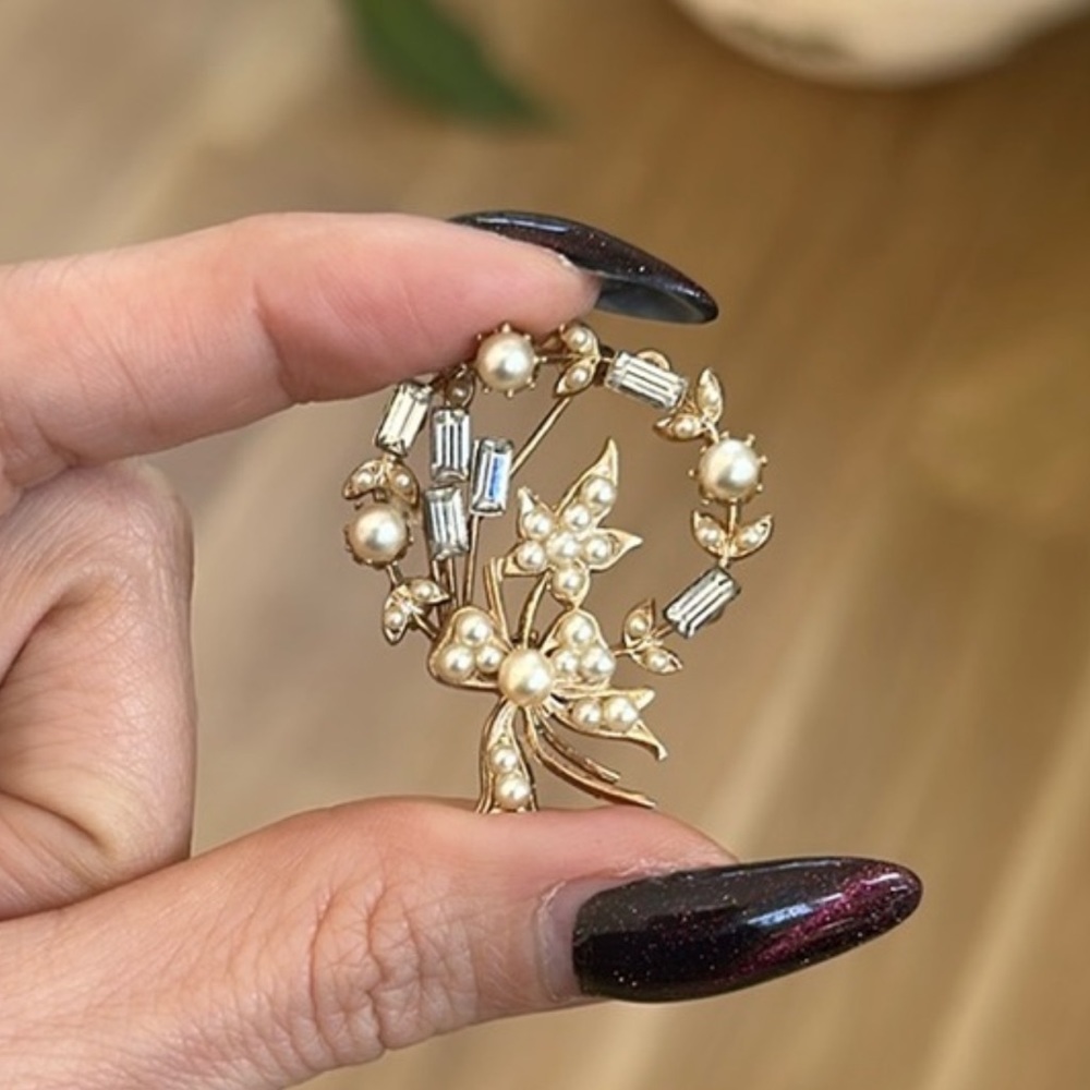 Vintage pearl and diamond brooch